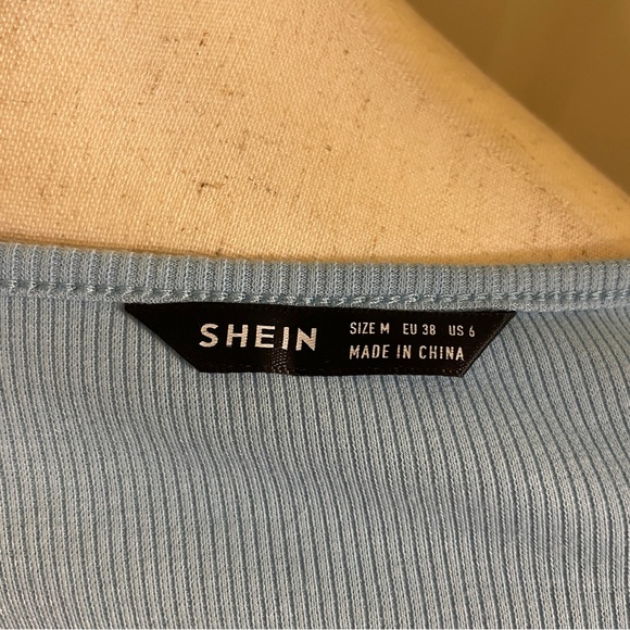 Open zipper crop long sleeve top - Picture 5 of 6